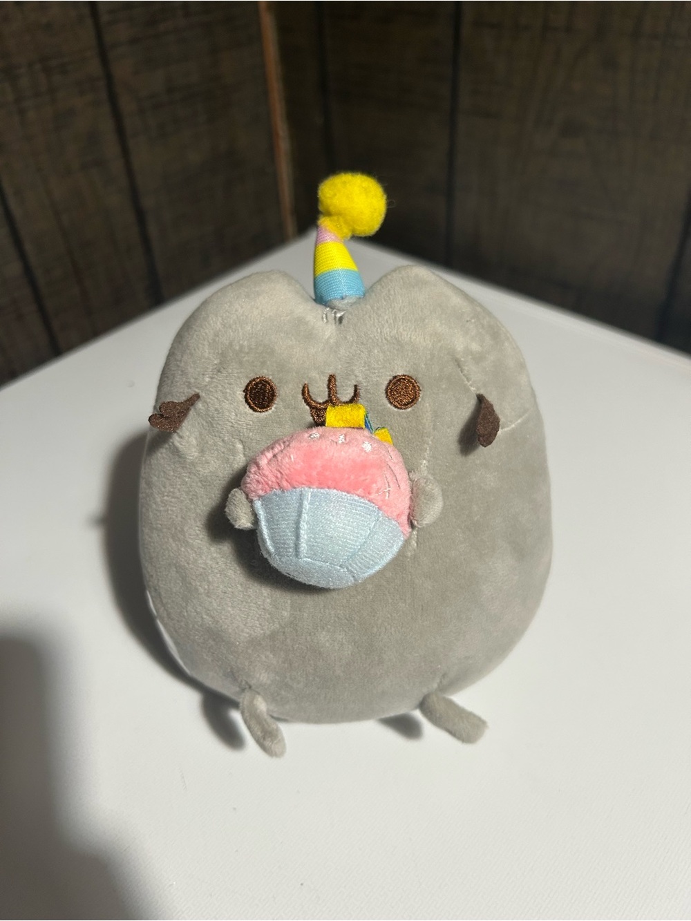 Cupcake Birthday Pusheen plush